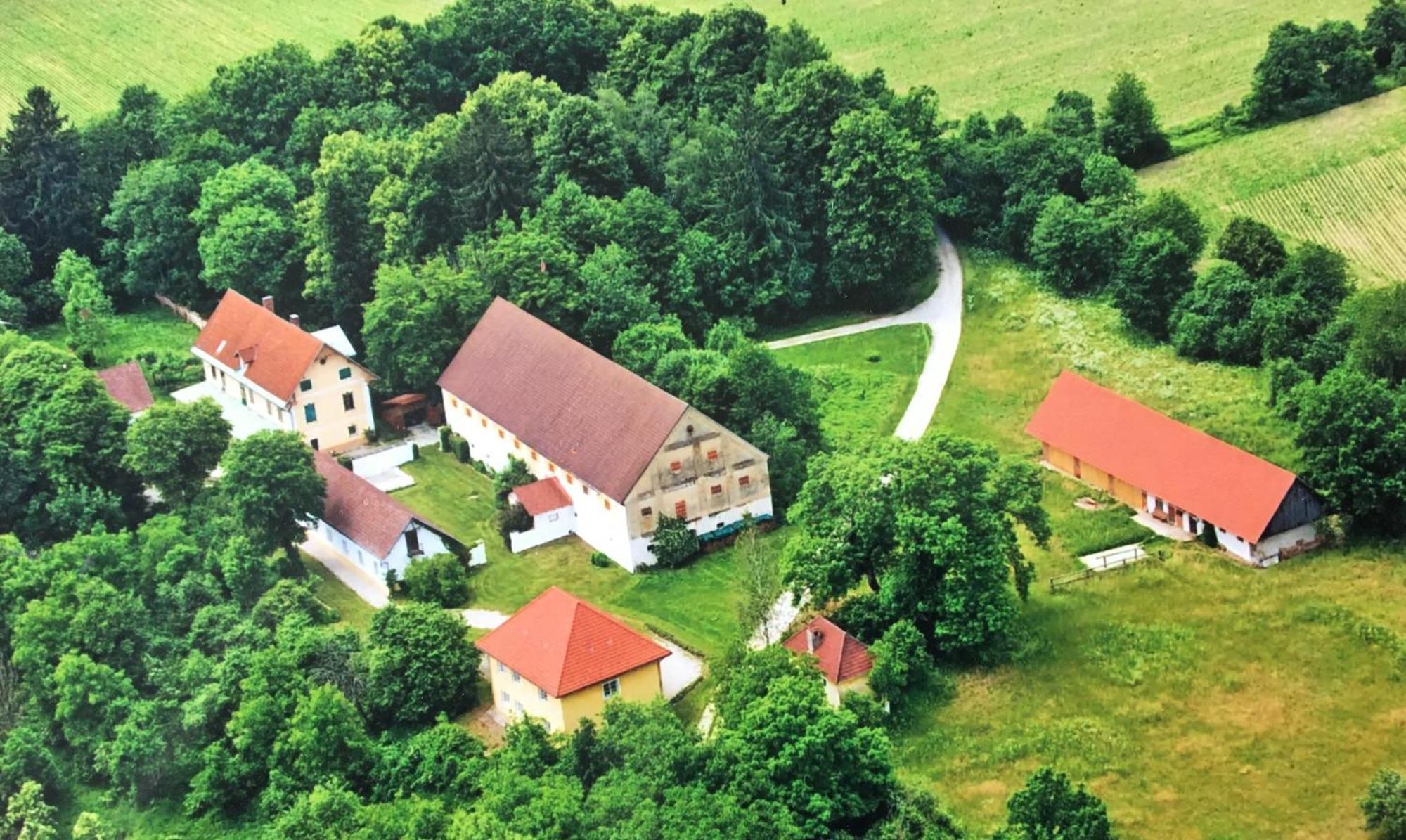 Skorianzhof Hotel Eberndorf Exterior foto